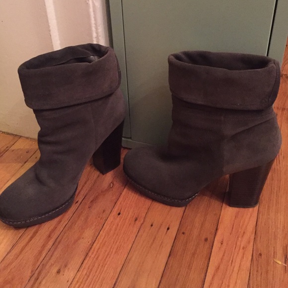 Banana republic suede booties