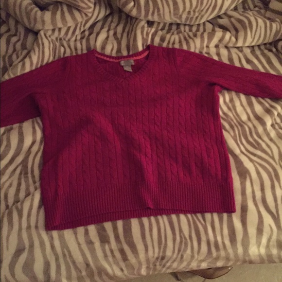 Long sleeve magenta knit sweater