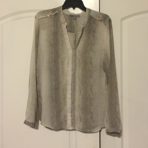 🎉🎉Snake Print with Gold Hardware Top🎉🎉