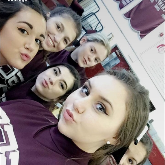 Meet your Posher, Alexis - Picture 2 of 4