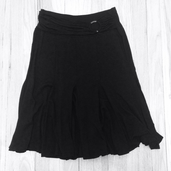 Bebe skirt