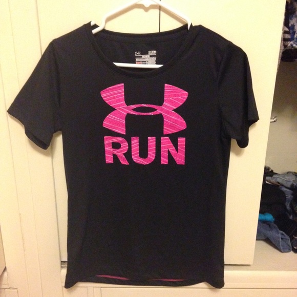 Under Armour "Run" Heat Gear Shirt sz S