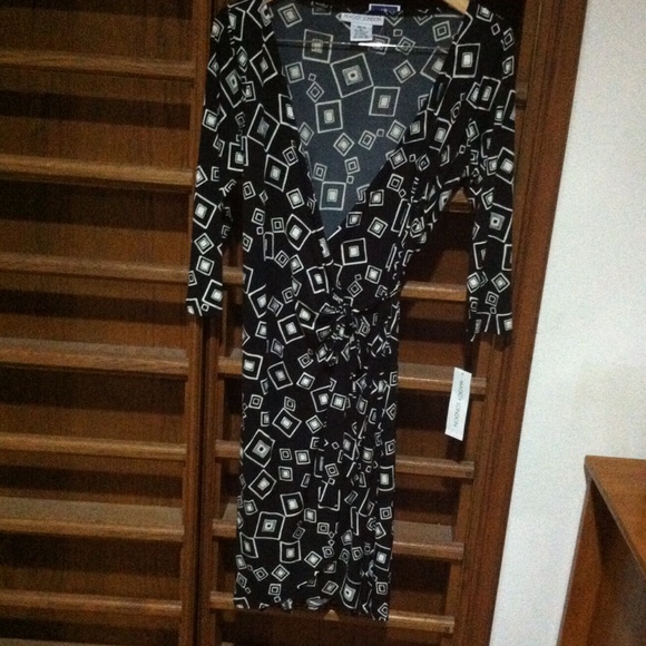 Women's tied dress