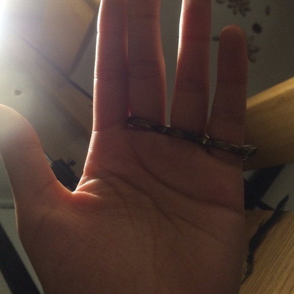 Three finger ring - Picture 3 of 3