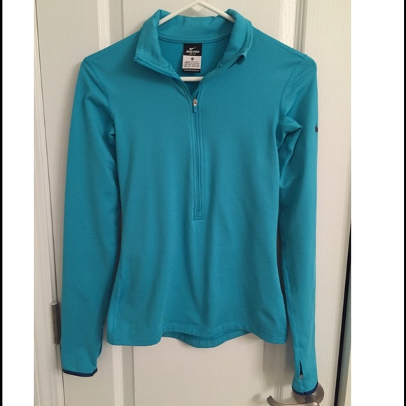 Womens Nike Pro Pullover - Size XS