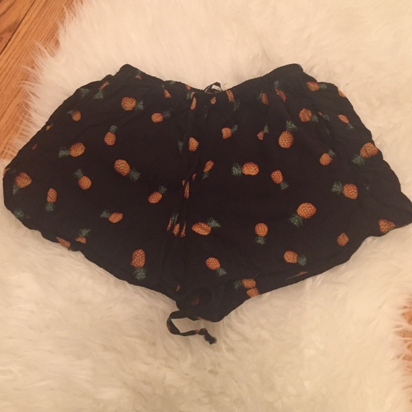 Brandy Melville shorts