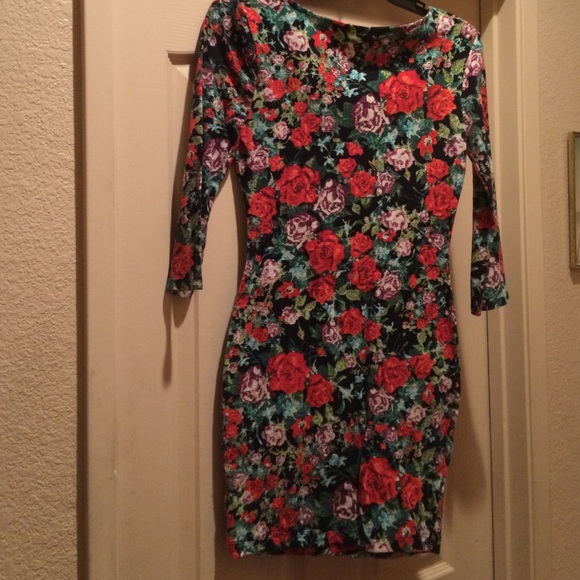 Floral dress - Picture 2 of 2