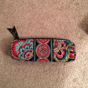 Veda bradley cosmetic bag.