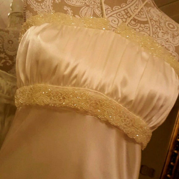 Allen schwarts cream silky elegant dress - Picture 2 of 4