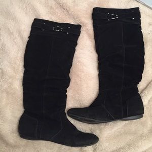 Madden Girl Bumarang Suedette Flat Boot, Black, 11