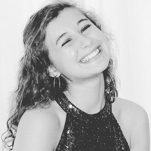 Meet your Posher, Mia