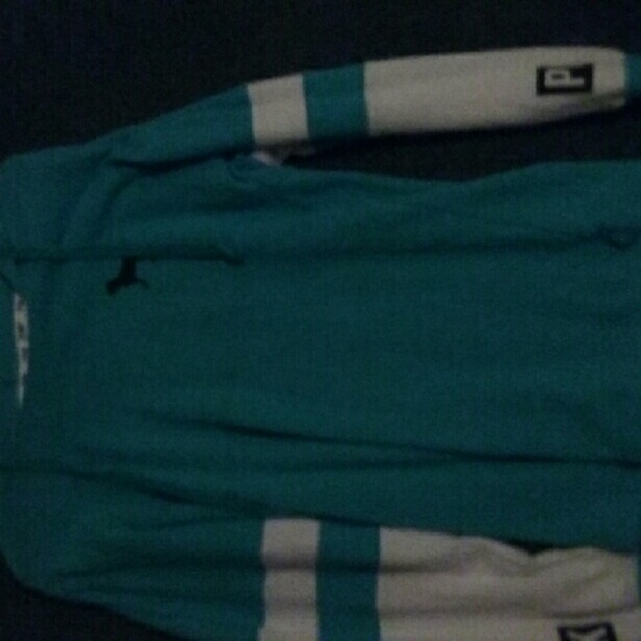 Vs sweater