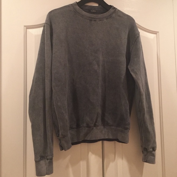 Brandy Melville sweatshirt