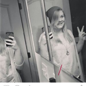 Meet your Posher, Leah