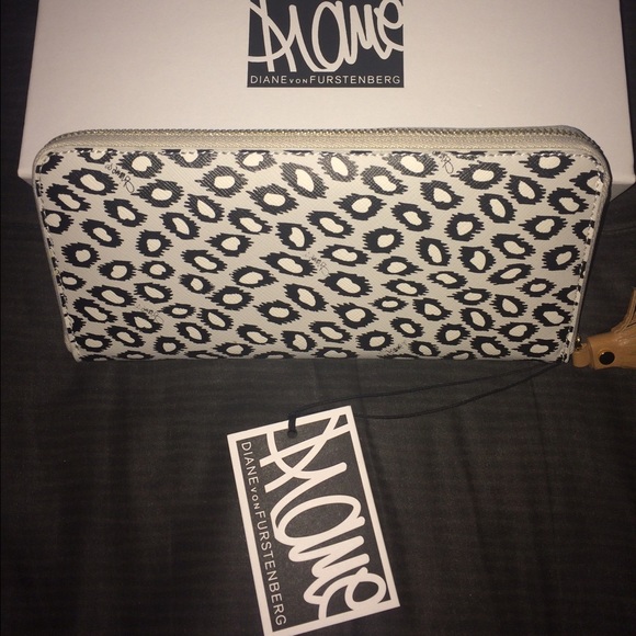 Diane von Furstenberg Authentic Wallet