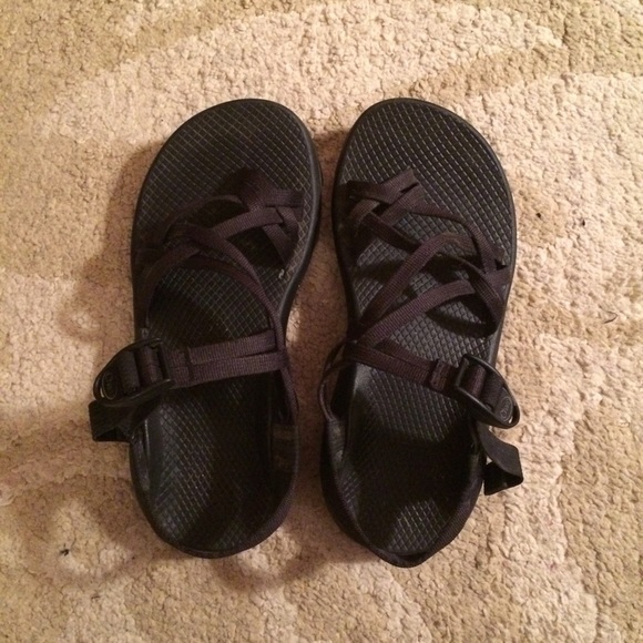 Thin strap chacos