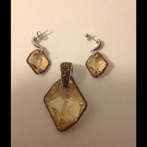 Golden and Cognac Swarovski Pendant & Earrings Set