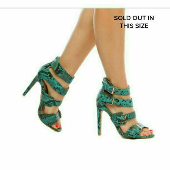Izabella Rue Shoes - Turquoise Snakeskin High Heel Sandals NIB