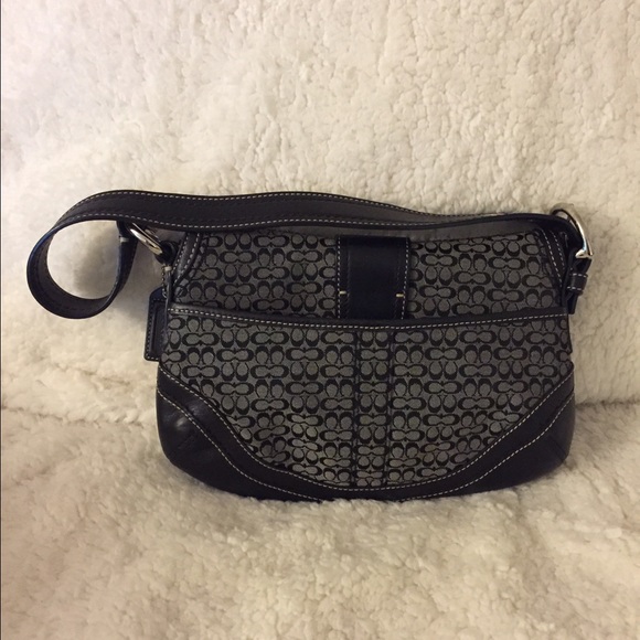 Authentic Coach SOHO Signature Shoulder Bag - Picture 2 of 3