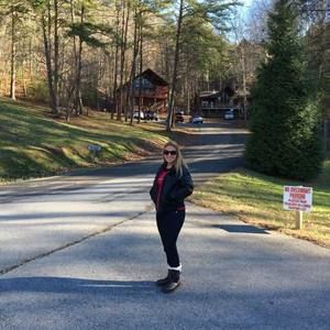 Meet your Posher, Araisy