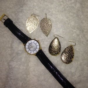 gold dangling earings