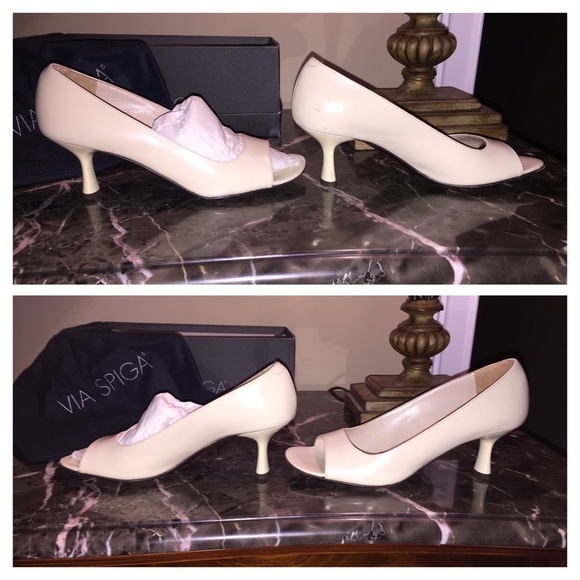 Via Spiga peep toe heels, buff, EXCELLENT - Picture 2 of 4