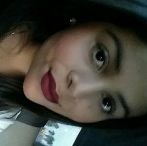 Meet your Posher, Karla