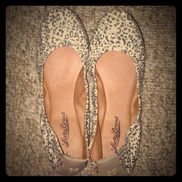 Lucky Brand cheetah print flats