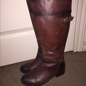 Riding boots