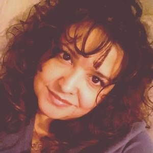 Meet your Posher, Mariaelena