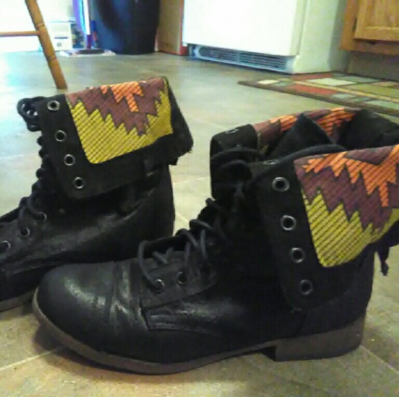 Mossimo supply co. boots