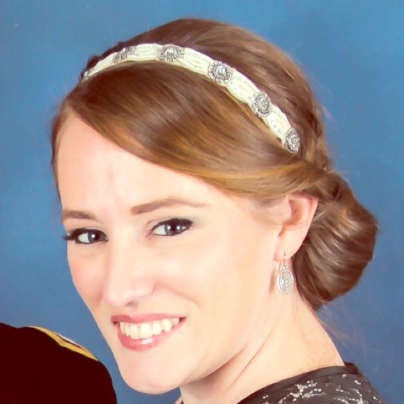 Meet your Posher, Kaitlin - Picture 2 of 4