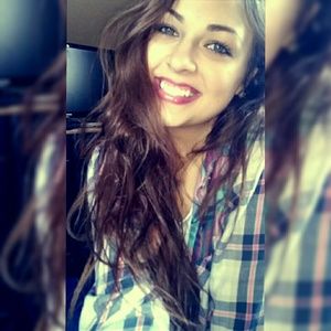 Meet your Posher, Mckayla