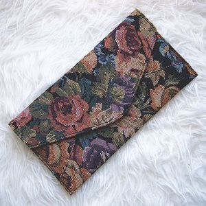 Mossimo Supply Co. Floral pattern envelope clutch