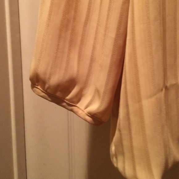 Striped tan bubble studded top - Picture 2 of 3