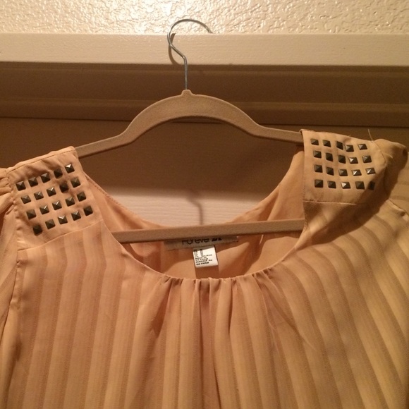 Striped tan bubble studded top - Picture 3 of 3