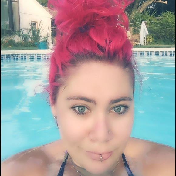 Piña Princess Shoes & Sh!t 🍍👑👠 - Picture 6 of 10