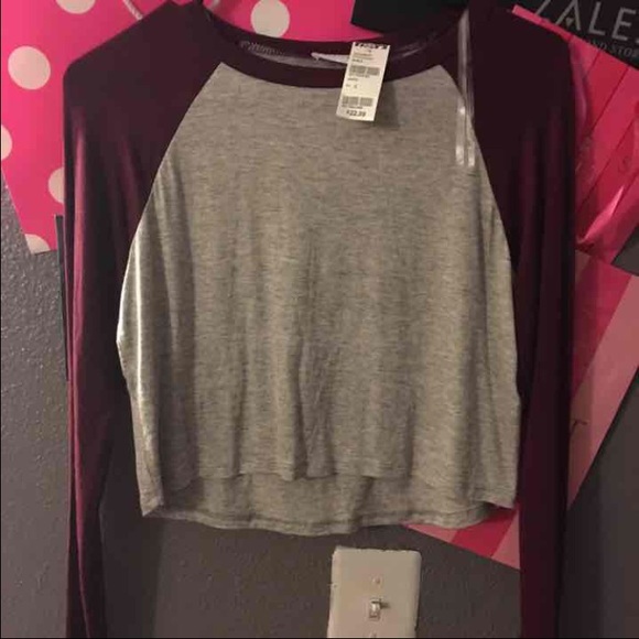 NWT tillys crop top!