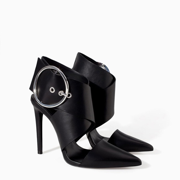 Zara Leather high heel show with buckle