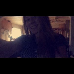 Meet your Posher, Alexia