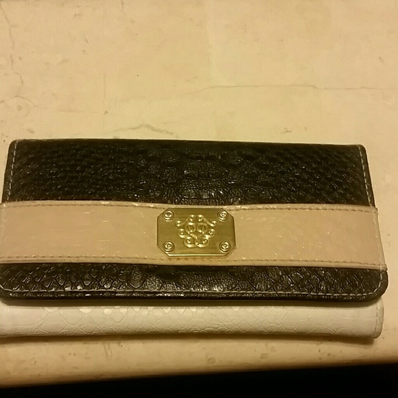 Wallet - Picture 1 of 3