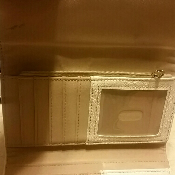 Wallet - Picture 3 of 3