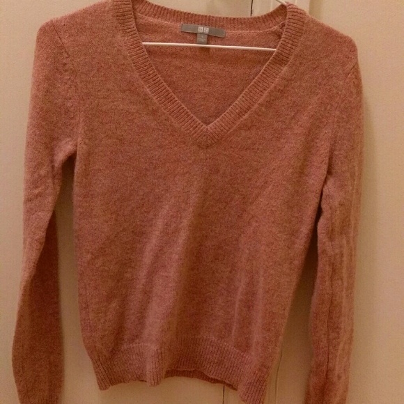 Uniqlo sweater