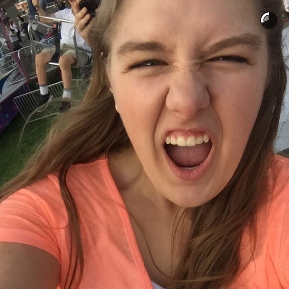 Meet your Posher, Christy