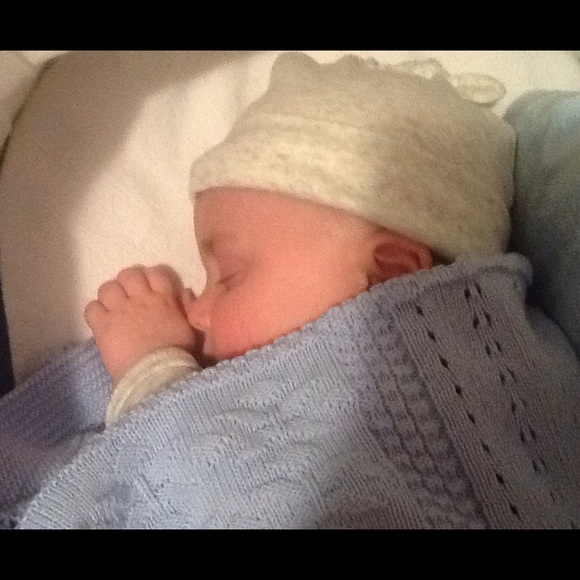 Brrr ITS COLD OUT. BUNDLE UP & COME SHOP WITH ME. - Picture 4 of 4