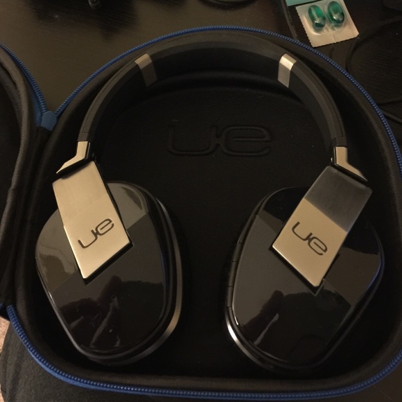 Ultimate Ears headphone