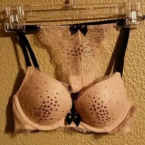 NEVER WORN VS bling bra and pantie
