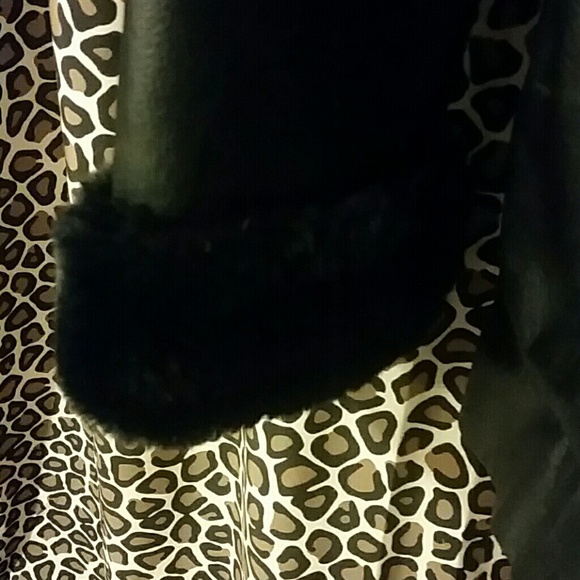 Practically New Leather Jacket! - Picture 3 of 4