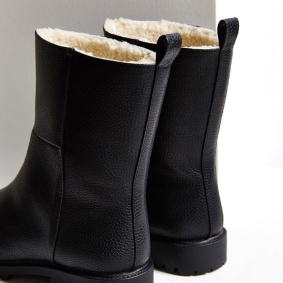 Urban Outfitters Black Alfred Warm Lining Boot - Picture 2 of 4