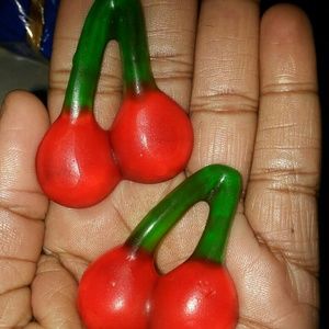 Meet your Posher, Kiki